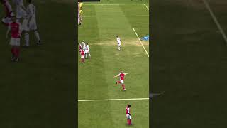 Berbatov or Sneijder 🔥 fcmobile fifa easfcmobile fcmobile24 viralshort fc25 shortsviral [upl. by Lainad]