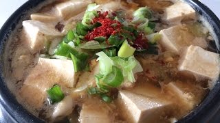 Koreańska zupa Doenjang Jjigaedanie wegetariańskie [upl. by Seuqirdor477]