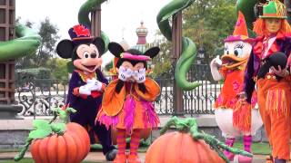 Mickeys Halloween Treat in the Street Disneyland Paris 最前列一回目 [upl. by Alimaj]