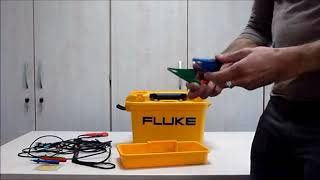 Fluke 1654 DER LIEFERUMFANG vom VDE 0100 VDE 0105 Installationstester Anlagentester [upl. by Lampert562]