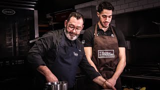 Enzo prépare le petit déjeuner avec un Chef [upl. by Rossy]