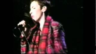 Annie Lennox You Have Placed A Chill In My Heart Live 1995 [upl. by Lenahc]