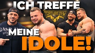 SCHLECHTER als das INVICTUS  Rückentraining im Torture Gym [upl. by Nnybor]