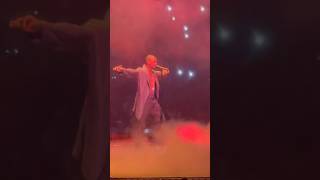 Usher performs nice and slow in Detroit [upl. by Rexford]