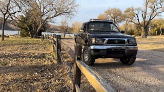 Viajando en una Toyota Tacoma 1995 en carretera terracería [upl. by Litton]