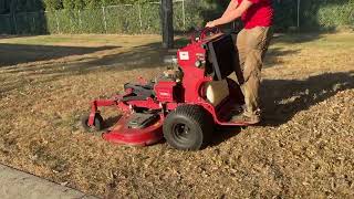 TORO GRANDSTAND MULCHING LEAVES WITH FLEX CHUTE [upl. by Aicirtan]