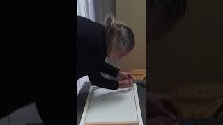 short  Comment préparer sa toile avant de peindre  acrylicpainting pouring [upl. by Ametaf]