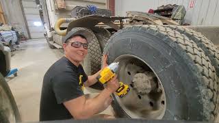 Dewalt DCF900 Impact 12in vs Dewalt DCF897 Impact 34in Field test on Semi wheels [upl. by Majka]