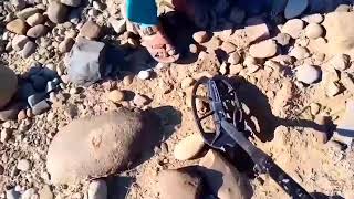 Metal Detector Machine Gold Searching very Nice video [upl. by Garlinda483]