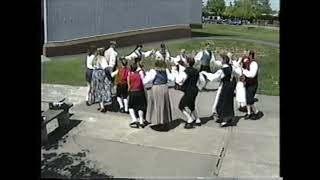 Snake dance  Faroese Folk Dance  Poulsbo 1995 [upl. by Chin]