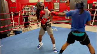 OLD FOOTAGE GLEASONS GYM SPARRING 154 POUNDS [upl. by Nakada]