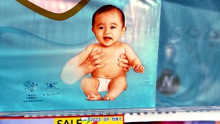 rCrappydesign  THIS BABY HAS FIVE WORLD RECORDS [upl. by Athena224]