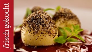 Topfenknödel mit Mohn auf Zwetschkenspiegel Eveline Wild [upl. by Mayfield127]