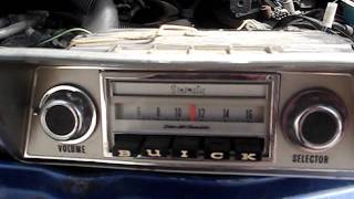 Yard Sale Buick Sonomatic AM Radio [upl. by Llewej]