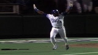 1985 WS Gm7 Motley homers after changing bat [upl. by Kartis685]