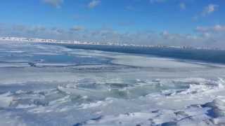 Creepy Lake Michigan Ice Sound During The Second Polar Vortex of 2014 in Milwaukee Wisconsin [upl. by Drugge115]