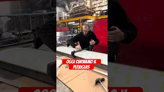 Come piegare il plexiglass a 90° [upl. by Aridan]