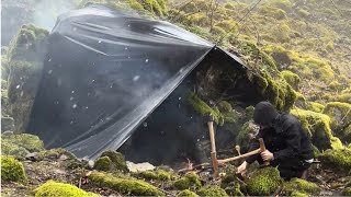 Build tent Shelters and Winter camping under the rock in the snow [upl. by Macfadyn209]