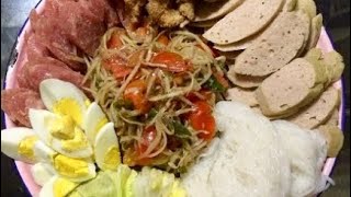 How to make papaya salad tham mark huong LAO FOOD Home Made By Kaysone [upl. by Aieki]