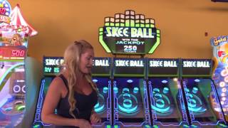 Skee Ball Game Review Niagara Speedway Game Zone Clifton Hill Niagara Falls [upl. by Enehs]