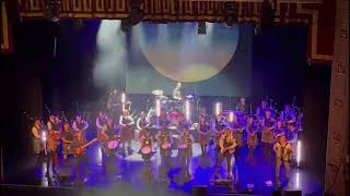 Pipers amp drummers from Lochgelly High School and Burntisland amp District Pipe Band with Skerryvore [upl. by Ltihcox]