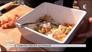 Recette  Tomates farcies au poisson [upl. by Anelrahs]