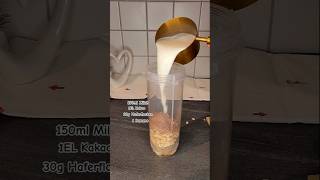 BananenHaferflockenSmoothieSimple bananaoatmeal shake juice healthy tasty shorts viral togo [upl. by Jeffrey656]