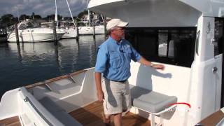 Barracuda 9 by Beneteau  caractéristiques features  by BoatTestcom [upl. by Swane]