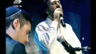 גד ובני אלבז  כל החיילים  Gad Elbaz Live in Caesarea [upl. by Geiss771]