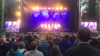 Kim Larsen  Midt om natten  live Ringsted festival 2015 [upl. by Htebazil965]