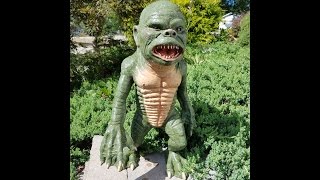 Ghoulies Movie Toilet Ghoulie Creature Prop Replica Ronculus [upl. by Maiga]