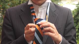 How to Tie a Tie Stropdas Knopen Enkele Windsor knoop  Halve Windsor knoop [upl. by Einreb857]