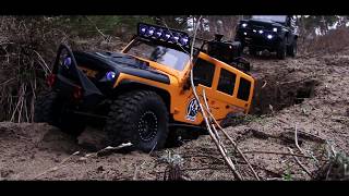 Trailing 18 Scale Traction Hobby Cragsman  2Jeeps [upl. by Akeimahs866]