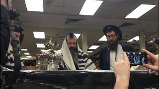 Rubashkin Bentching Gomel In 770 [upl. by Yenruogis310]