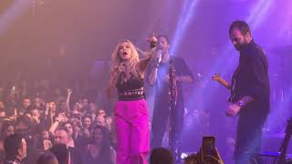 Anna Vissi ft Konstantinos Argiros  Athina Mou Telika Medley  Barbarella Live Party 13112021 [upl. by Otrebmuh180]