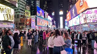 New York Manhattan Times Square Saturday Night [upl. by Schwab]