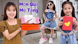 Món quà bất ngờ cho em Nhi  Hằng Nheo Vlog [upl. by Bullivant]