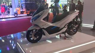 Honda PCX Scooter Walkaround in Hindi  MotorOctane [upl. by Laurita]