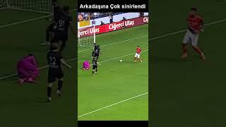 Gol atamayan Arkadaşına çok Sinirlendi 🤨 futbol mizah [upl. by Blanca]