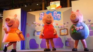 Peppa Pig Christmas Show 2021  Market Market [upl. by Jonis]