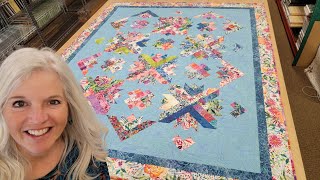 MAKING A BEAUTIFUL quotBEACH CITY BLOOMSquot QUILT [upl. by Leoline]