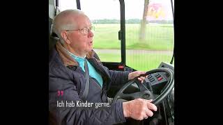 Mit 84 Jahren Schulbusfahrer [upl. by Ava340]