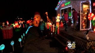 Long Island Neighbors Do Battle Over Christmas Lights [upl. by Sancha]