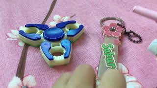 Rating one fidget and one keychain [upl. by Dabbs]