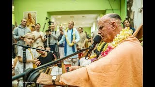 Kirtan Indradyumna Swami St Petersburg 04052018 [upl. by Trenton]