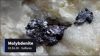 02EA30  Molybdenite  D83  Minéraux [upl. by Seow]