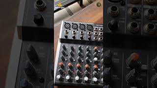 XENYX 1002SFX Behringer [upl. by Sternick]