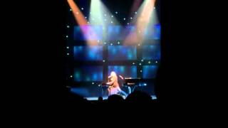 Tori Amos Adelaide Concert 161114 Part 1 [upl. by Eachern]