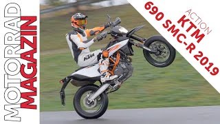 KTM 690 SMC R 2019  Action und Sound First Ride mit der neuen Supermoto [upl. by Delija]