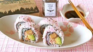 How to Make Pink Smoked Salmon and Avocado Sushi Rolls Gifts from Tacoma スモークサーモンアボカド巻き レシピ [upl. by Nayk439]